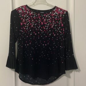 Black Heart-Print Long Sleeve Top with Pleated Cuffs ELLE M